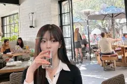 与王海燕离婚传闻线年张嘉益近况曝光 出现令人作呕的事