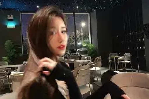 黄渤与神秘女子玩至深夜惹绯闻本尊发图公开女方身份否认出轨